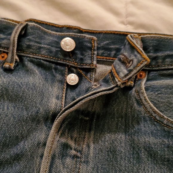 Levi shorts - Picture 4 of 4